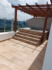 Penthouse en Bella Vista de 3 niveles - Imagen 4