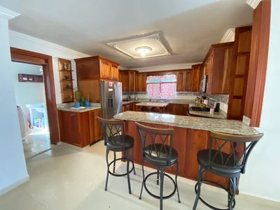 Casa grande en Marañón II, lista para mudarte a pasos de la Jacobo - Imagen 14