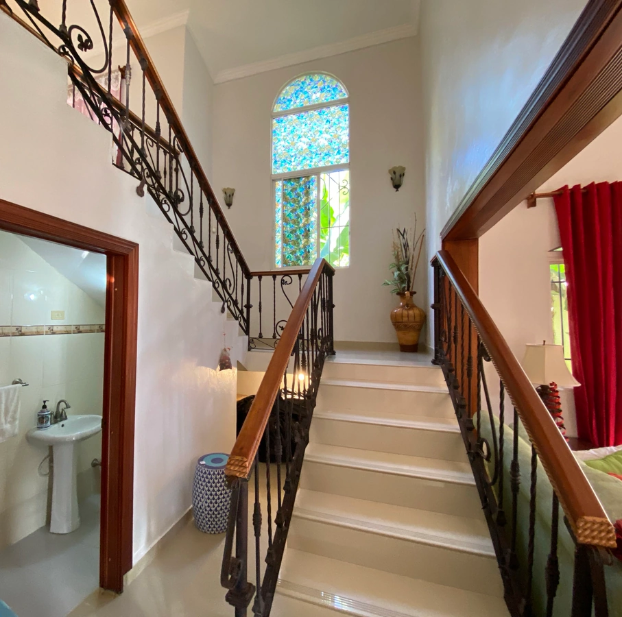 Casa grande en Marañón II, lista para mudarte a pasos de la Jacobo - Vista 2