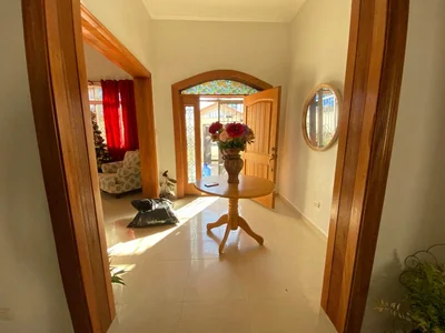 Casa grande en Marañón II, lista para mudarte a pasos de la Jacobo - Imagen 6