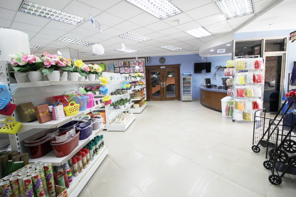 Commercial building for sale, University Zone location - View 3