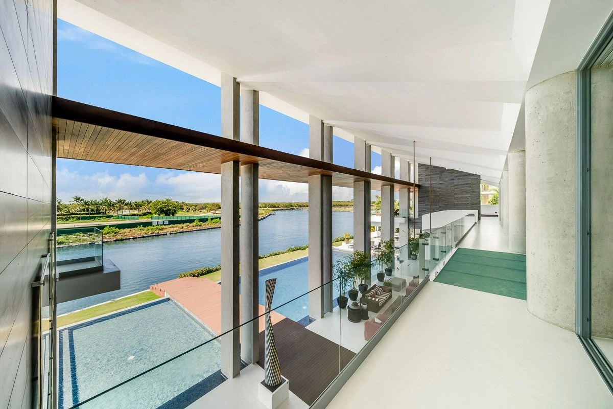 Villa with Stunning Design! Cap Cana - View 4