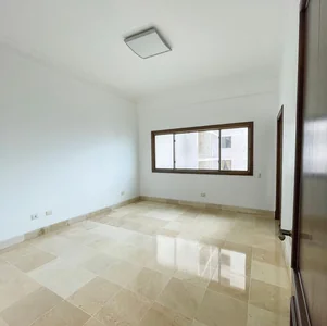 Vista al Parque Mirador Sur y al Mar , Apartamento Luxury de 475mts a esquinas del supermercado Bravo - Imagen 7