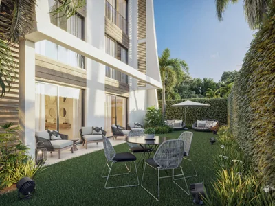 Apartamentos en Vista Cana con lagos y campo de Golf iluminado - Imagen 3