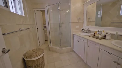 Penthouse con amplia cocina en venta sector Serrallés - Imagen 9