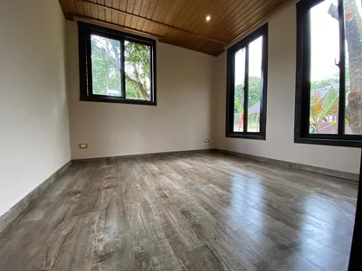 Villa en montaña mágica con helipuerto privado - Imagen 32