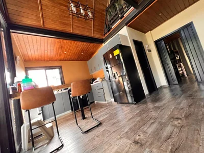 Villa en montaña mágica con helipuerto privado - Imagen 8