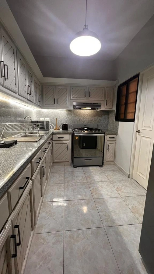 Apartamento en alquiler de 2 habitaciones en el sector de Renacimiento, Distrito Nacional - Vista 2