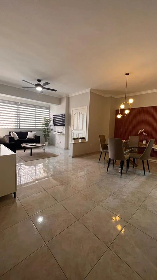 Apartamento en alquiler de 2 habitaciones en el sector de Renacimiento, Distrito Nacional - Vista 4