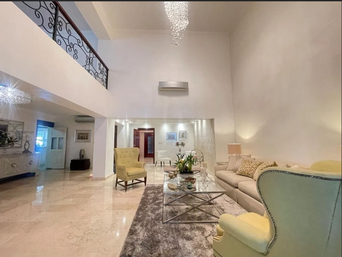 Apartamento Amueblado en Naco