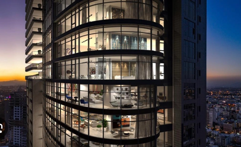 Lujoso Apartamento en la Av. Anacaona, Linea Blanca Incluida.