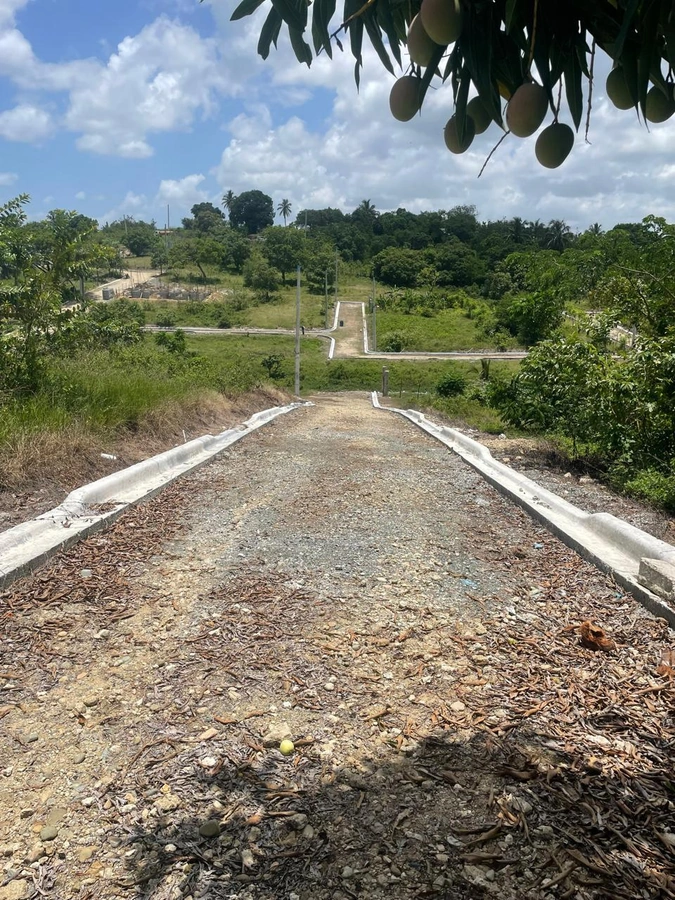 Solares en la Autopista 6 de Noviembre - Vista 3