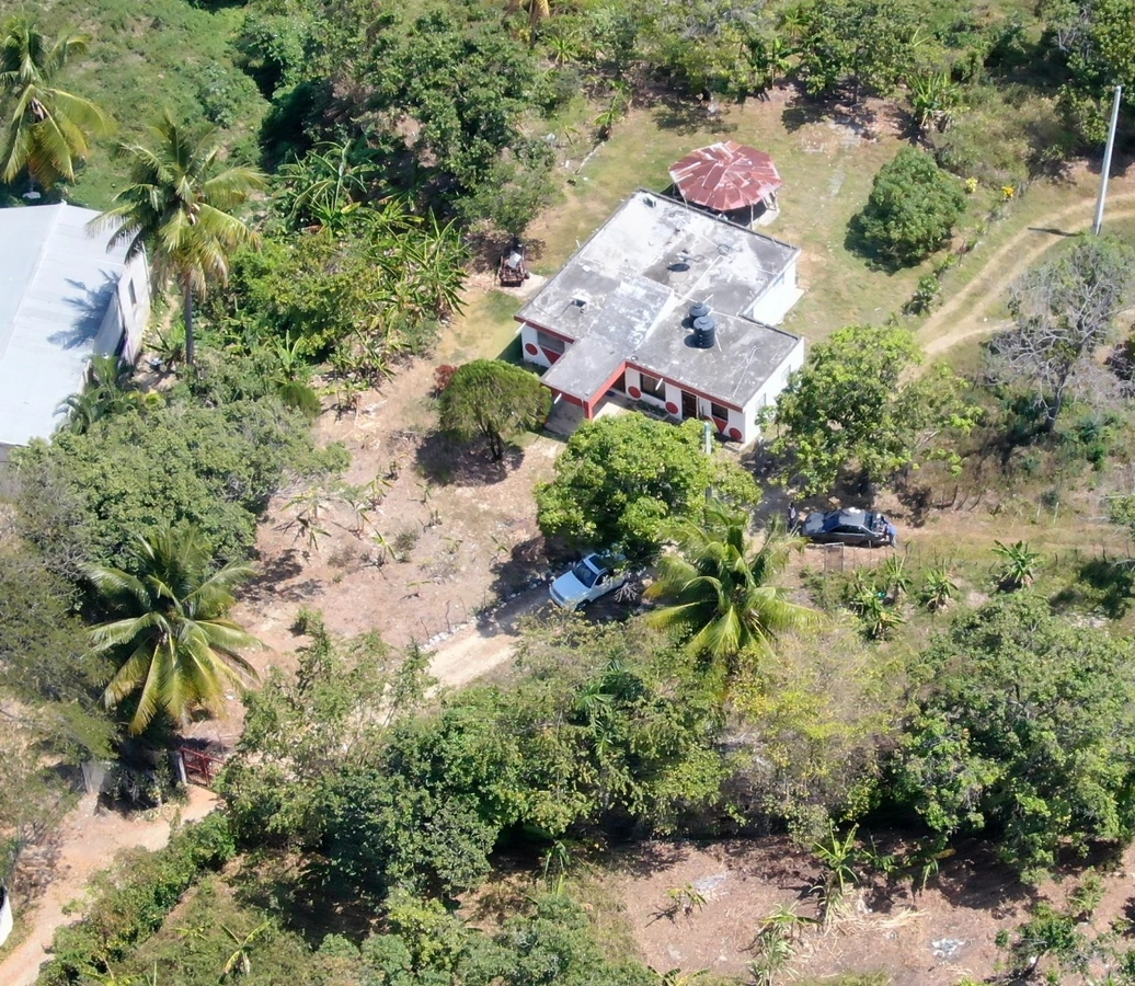 Finca en autopista 6 de noviembre