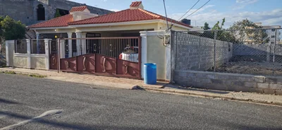 Hermosa casa familiar - Imagen 2