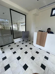 APARTAMENTO DE 1 HABITACION, EN SERRALLES - Imagen 2