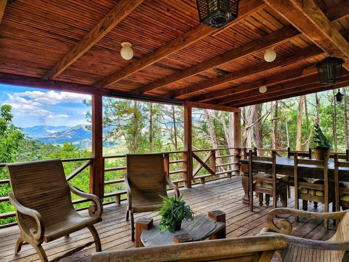 Villa in Bonao with a pool surrounded by green areas - View 3