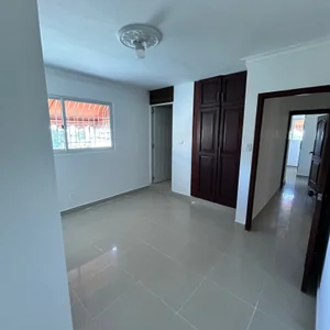 Apartamento en venta sector Alma Rosa I, con 3 habitaciones y 2 parqueos - Imagen 7