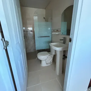 Apartamento en venta sector Alma Rosa I, con 3 habitaciones y 2 parqueos - Imagen 9