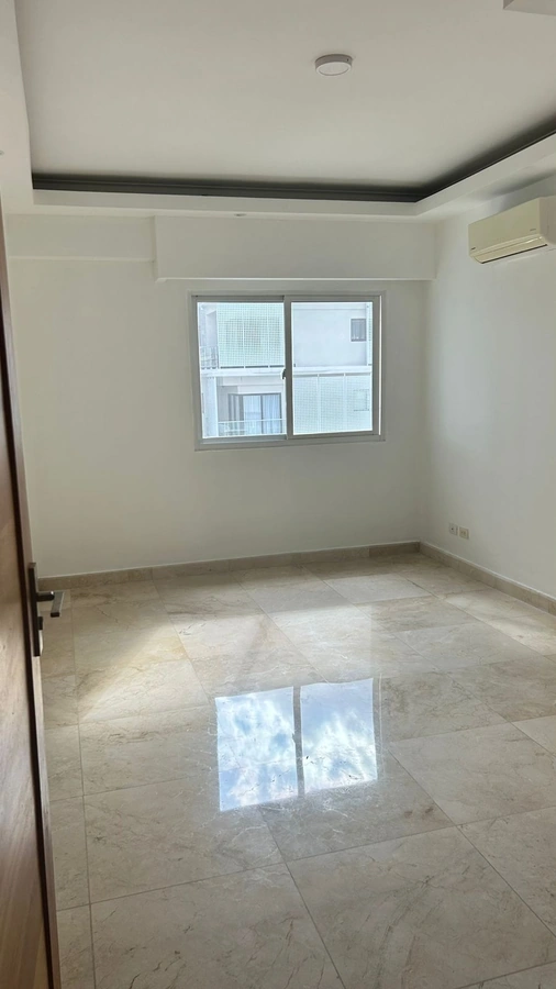 Apartamento en alquiler - Vista 4