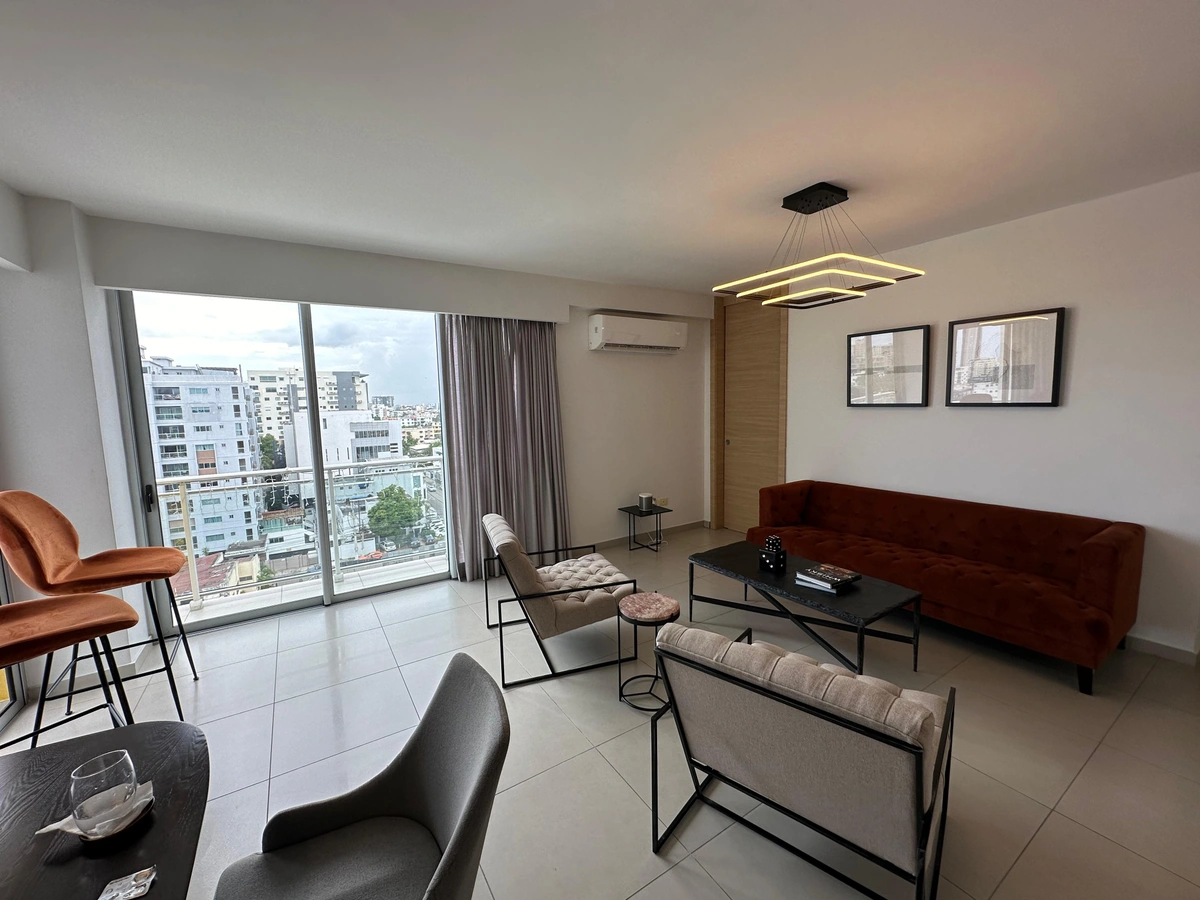Apartamento de 2 habitaciones con estudio en Evaristo Morales, Distrito Nacional - Vista 3