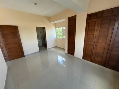 Lujoso y amplio penthouse en Urbanización Fernandez, Distrito Nacional - Imagen 2