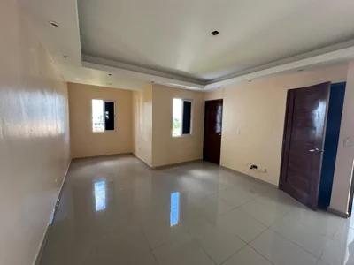 Lujoso y amplio penthouse en Urbanización Fernandez, Distrito Nacional - Imagen 8