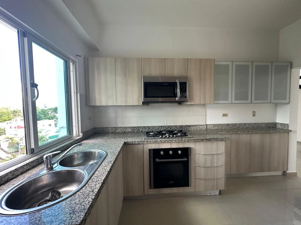 Lujoso y amplio penthouse en Urbanización Fernandez, Distrito Nacional