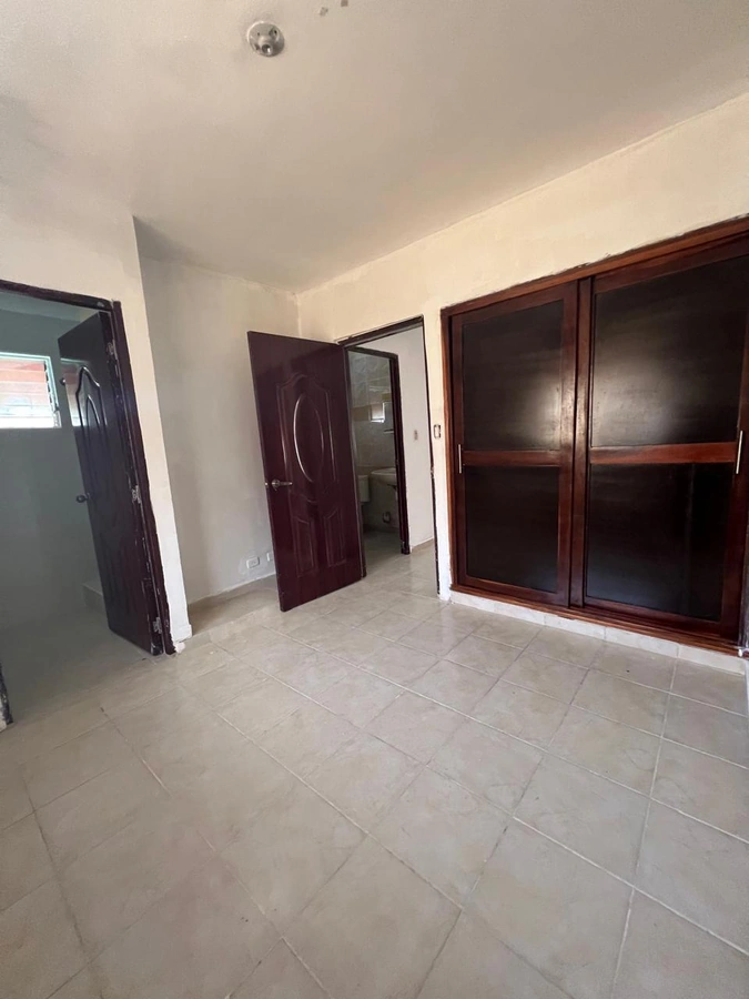 Apartamento en Residencial Villa de Los Milagros, - Vista 3
