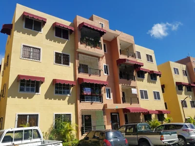 De oportunidad, apartamento  3 habitaciones, próximo a la Jacobo Majluta - Imagen 1