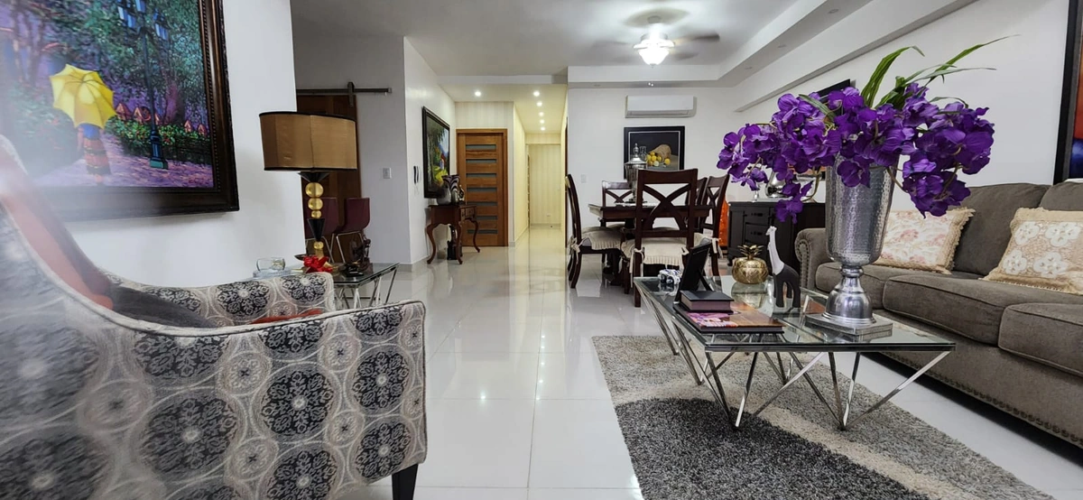 Apartamento con terraza en segundo nivel en el sector El Millón, Distrito Nacional - Vista 4