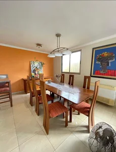 Exclusiva Casa de Dos Niveles con Terraza, Jacuzzi y Amplias Facilidades – ¡El Hogar Perfecto para tu Familia! - Imagen 9