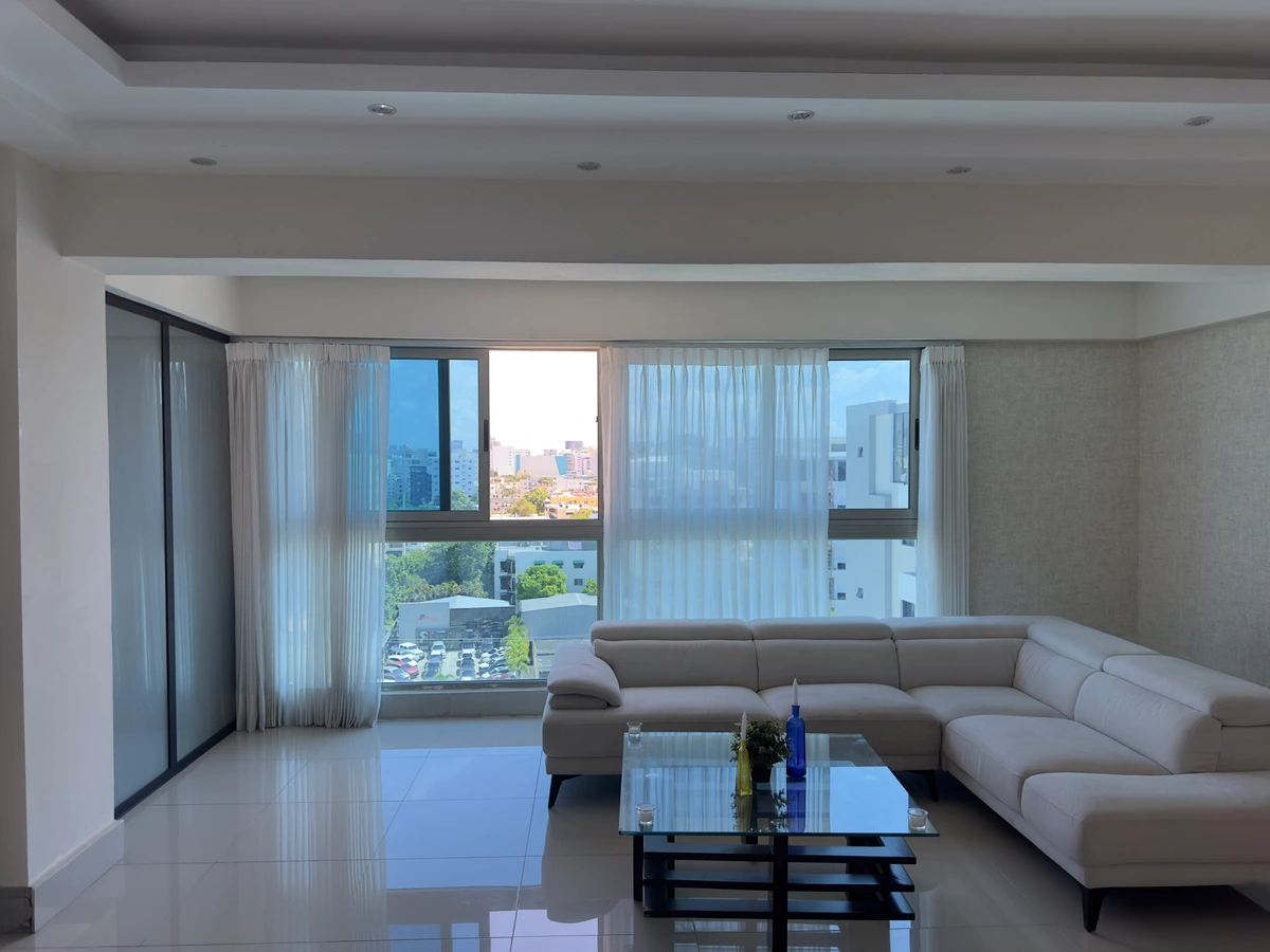 Amplio y Elegante apartamento en Bella Vista , Piso 9