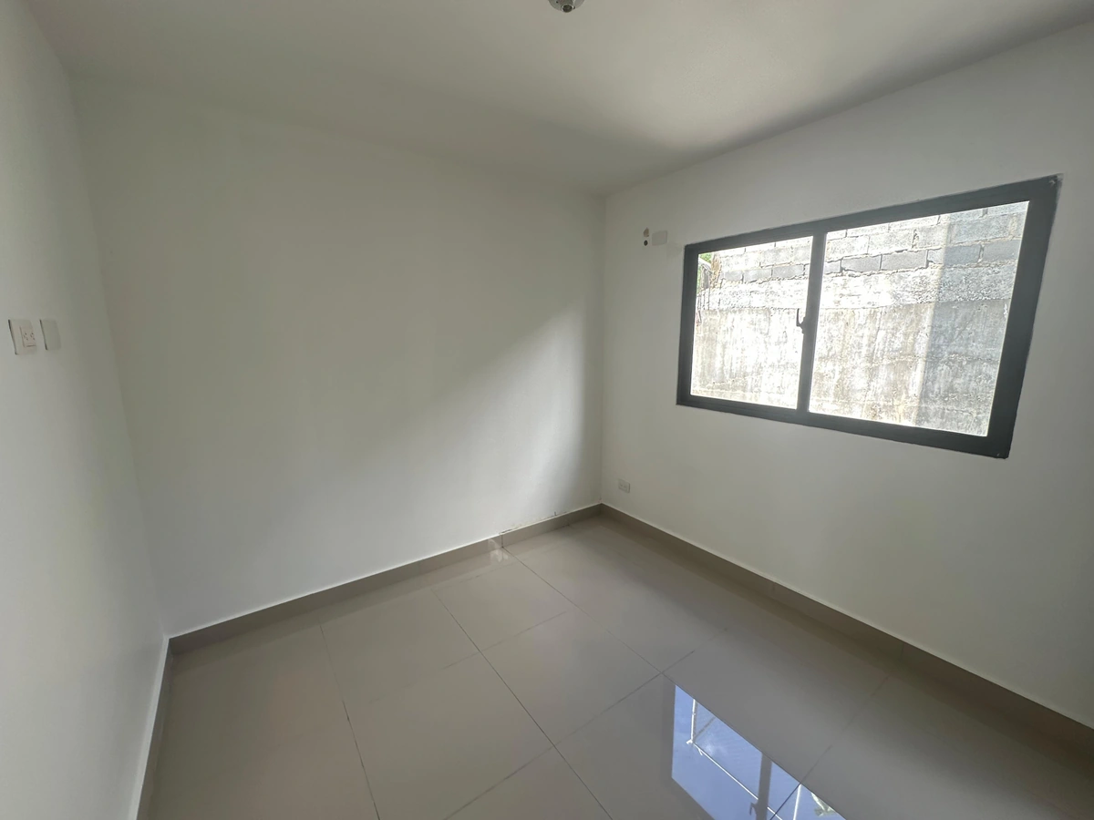 Apartamento a estrenar en Colinas del Arroyo, A minutos de la Jacobo Majluta - Vista 2