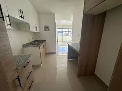 Apartamento a estrenar en Colinas del Arroyo, A minutos de la Jacobo Majluta - Imagen 7
