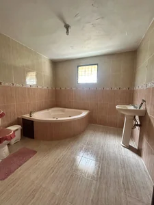 ¡Oportunidad Única! Casa en Venta en el Sector Los Corales - Imagen 12