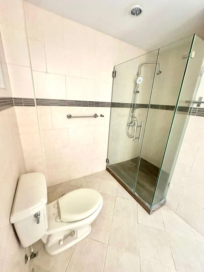 Amplio Apartamento en Exclusiva Torre en los Cacicazgos , 3 Habitaciones. - Vista 5