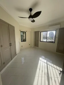 Amplio Apartamento en Bella vista - Imagen 10