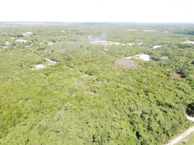 Land in Juan Dolio in front of the Eastern Highway - Image 6