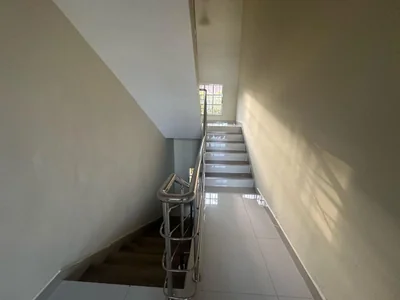 Elegante casa en cuesta Hermosa II - Imagen 2