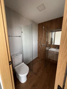 Apartamento de 2 habitaciones con terraza completa en la Sarasota - Imagen 16