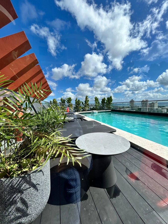 Apartamento de 2 habitaciones con terraza completa en la Sarasota - Vista 2